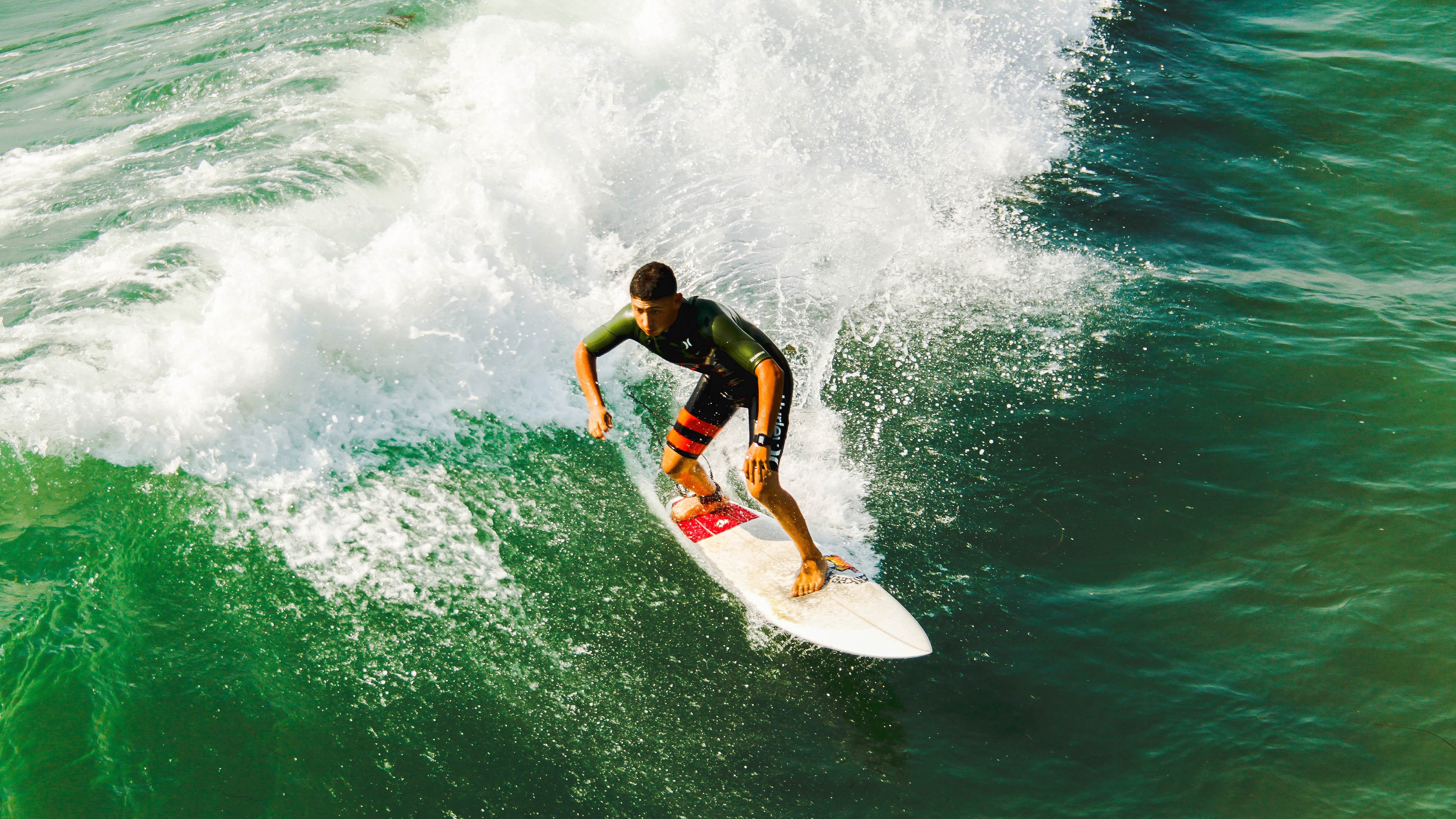 AIYOUXI.COM-跳水动作完成度高波兰获好评，波兰跳高运动员